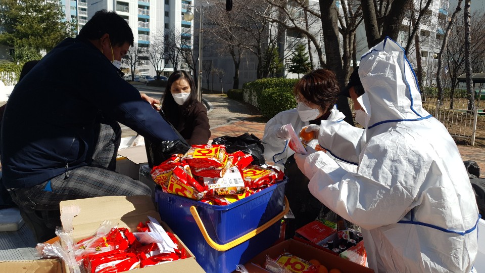따뜻한 밥차 도시락으로 정을 나누다(20.03.05 예천주공2단지)