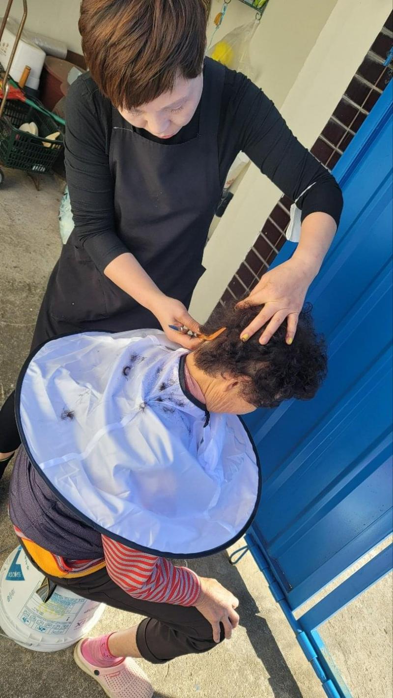 어우렁더우렁 예쁜데이